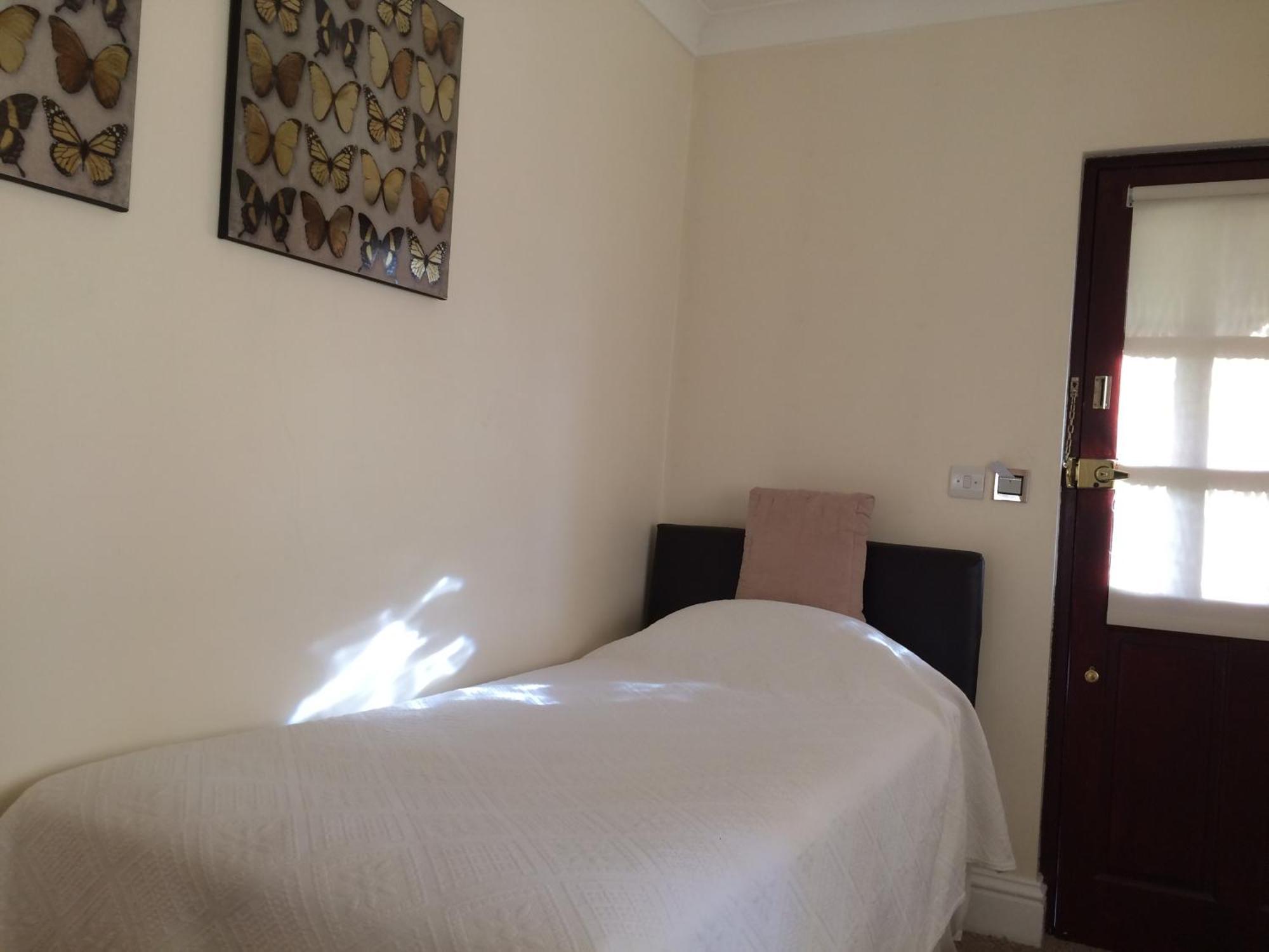 Orsett Hall Habitación foto
